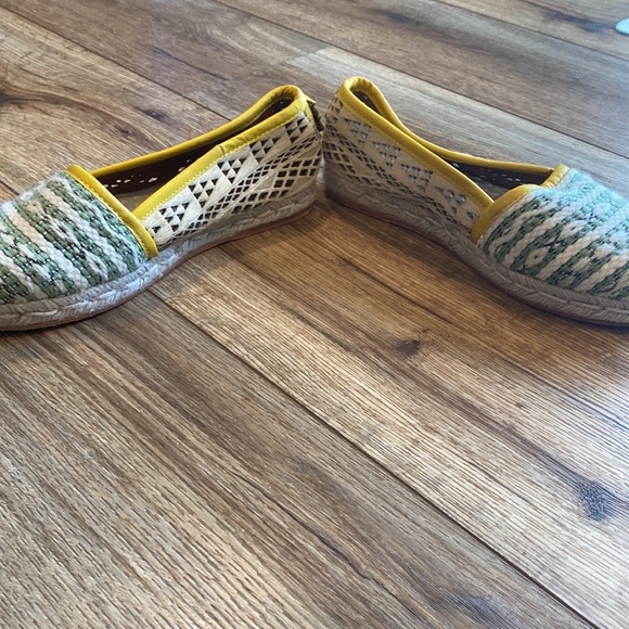 Cobra Society flats made with wool and leather: Bohemian, Folk, Naturalist - Picture 7 of 9